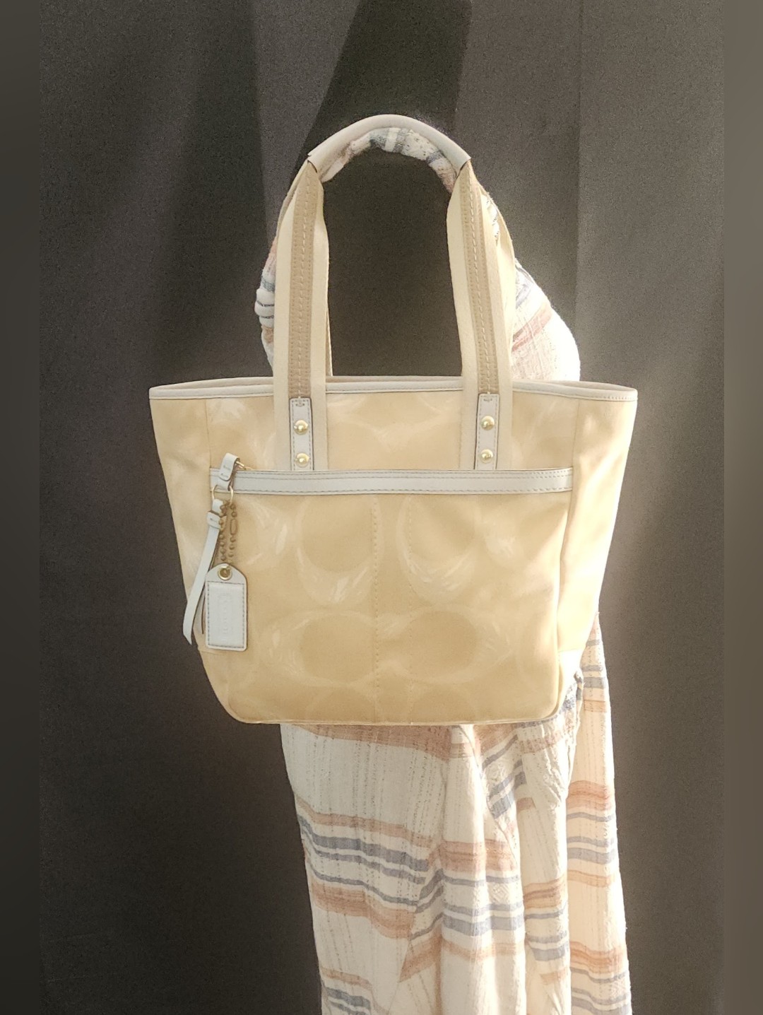 Coach Hampton Signature Jacquard Tote In Khaki